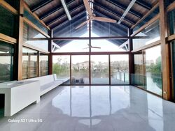 Ocean Drive (D4), Detached #483587801